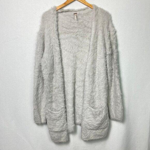 Free People Cozy Fuzzy Faux Fur Cardigan in Silver Cloud Womens Size L - Picture 2 of 10